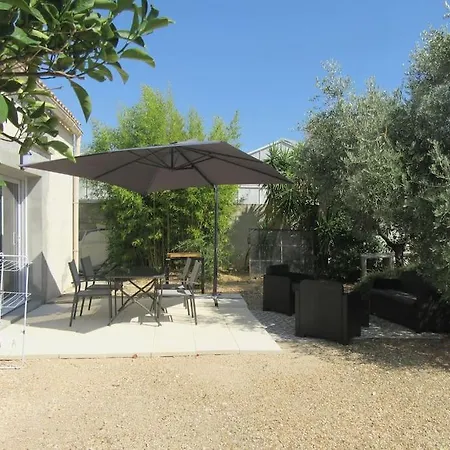 Apartment Lumineux Deux Pieces En Rez De Jardin Hyères