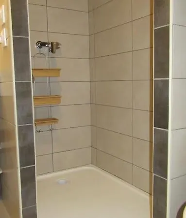 Apartment Lumineux Deux Pieces En Rez De Jardin Hyeres